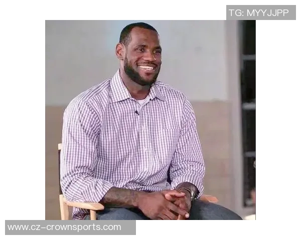 杨毅分析老詹在热火的权威地位斯波需看其脸色莱利则不以此为然 杨毅分析老詹在热火的权威地位斯波需看其脸色莱利则不以此为然