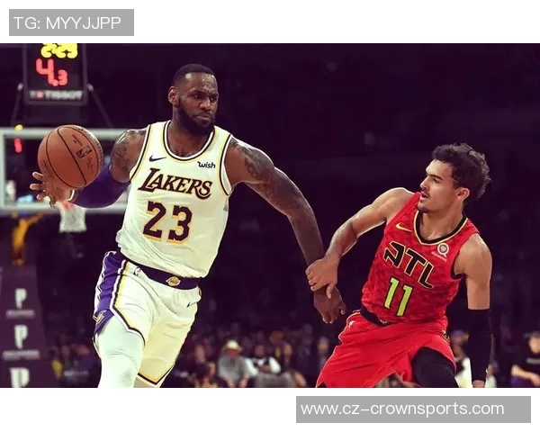 詹姆斯称小杰伦约翰逊2021届首轮秀实力惊人引发热议 詹姆斯称小杰伦约翰逊2021届首轮秀实力惊人引发热议